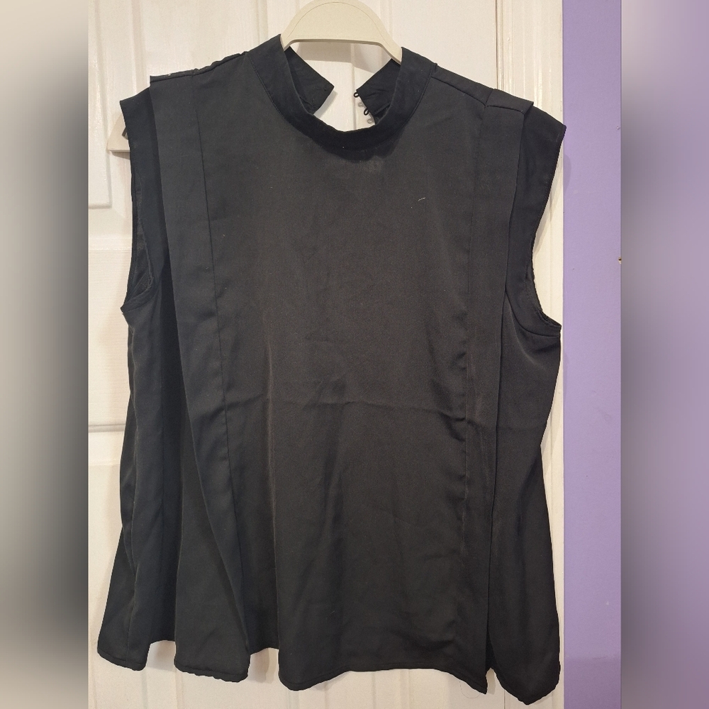 Who What Wear!! Sleeveless Top